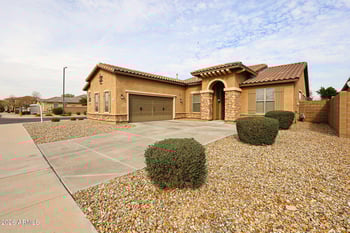 15988 Cocopah St, Goodyear, AZ 85338