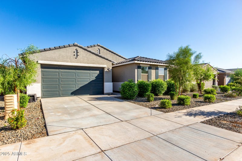 15988 Honeysuckle Dr, Surprise, AZ 85387