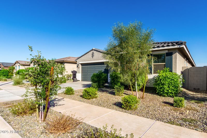 15988 Honeysuckle Dr, Surprise, AZ 85387