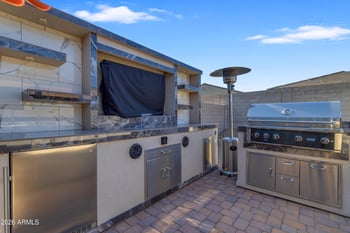 15990 Gray Fox Trl, Surprise, AZ 85387