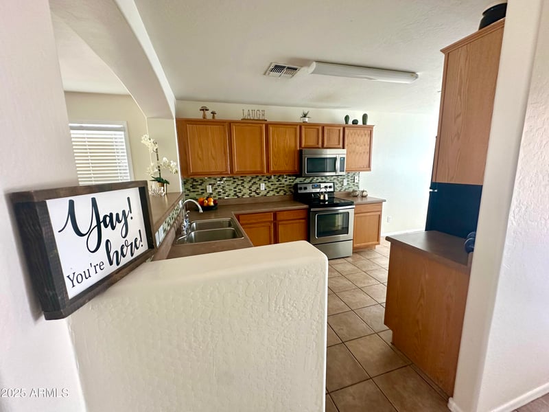 15996 Larkspur Dr, Goodyear, AZ 85338