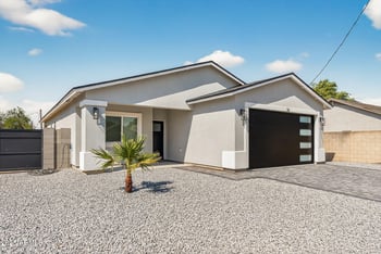 16 Davis Ln, Avondale, AZ 85323