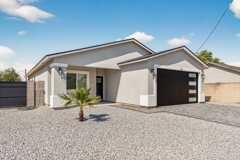 16 Davis Ln, Avondale, AZ 85323