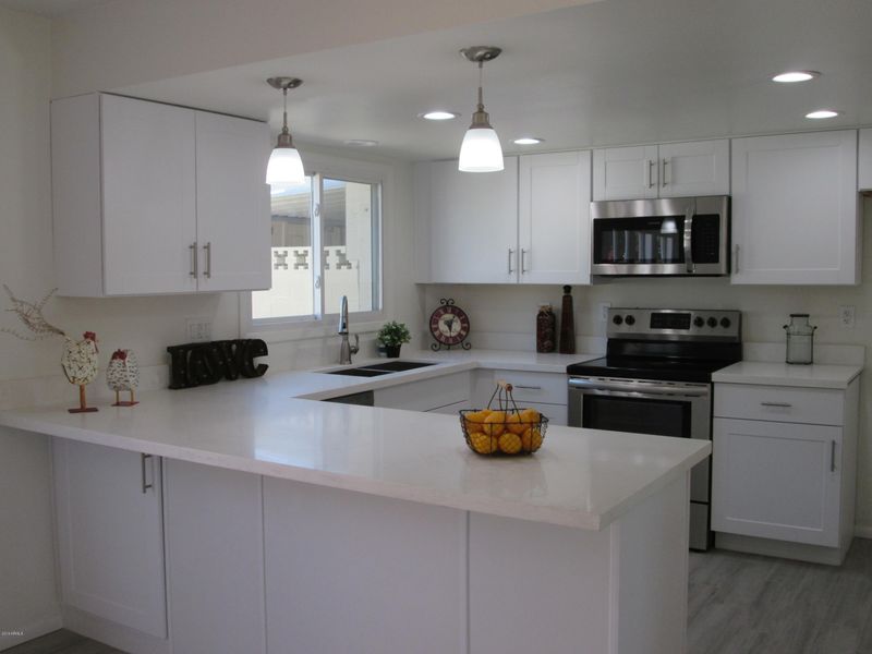 16 E Ellis Dr, Tempe, AZ 85282