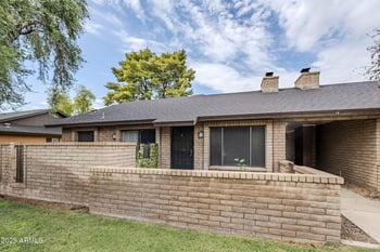 16 Loma Vista Dr #104, Tempe, AZ 85282
