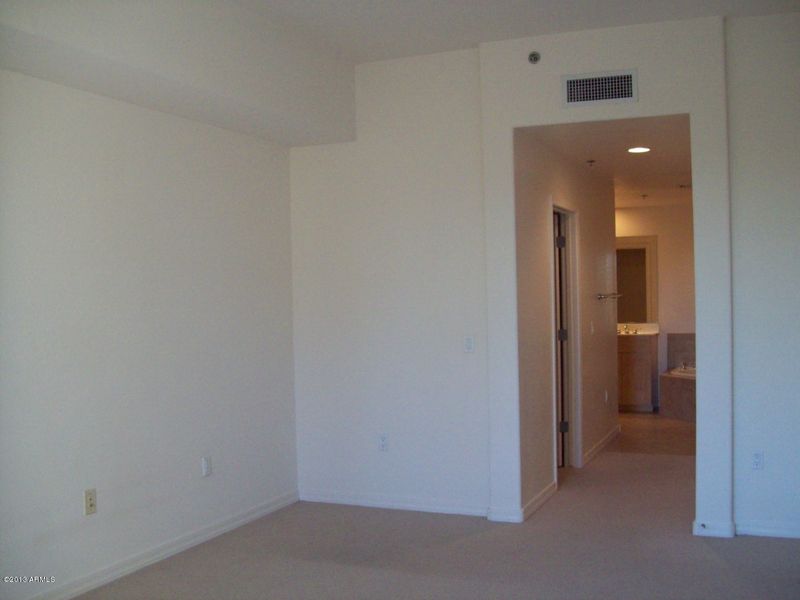 16 W Encanto Blvd #18, Phoenix, AZ 85003