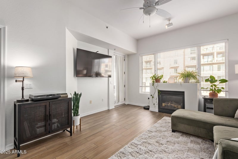 16 W Encanto Blvd #409, Phoenix, AZ 85003