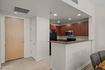 16 W Encanto Blvd #417, Phoenix, AZ 85003