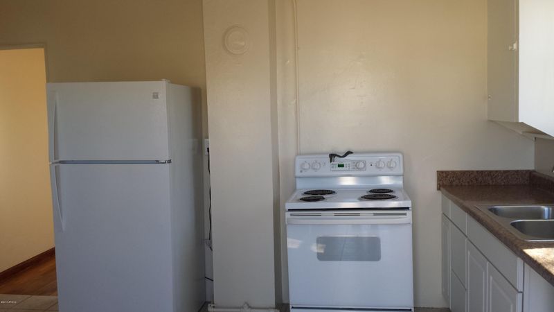 160 E Apache St, Wickenburg, AZ 85390