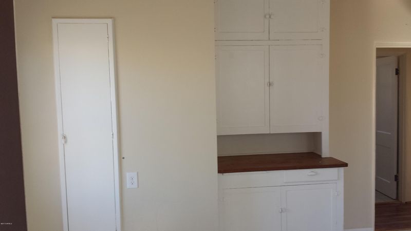 160 E Apache St, Wickenburg, AZ 85390