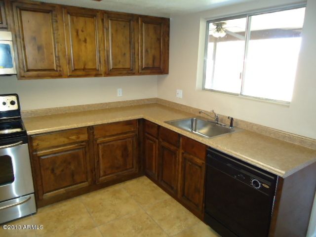 160 W Hillview St, Mesa, AZ 85201