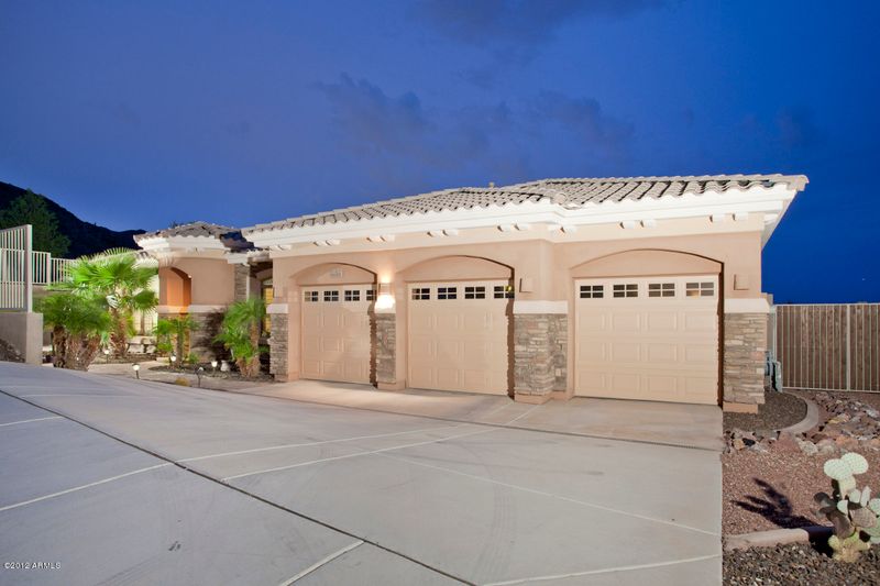 16001 S 27th Dr, Phoenix, AZ 85045