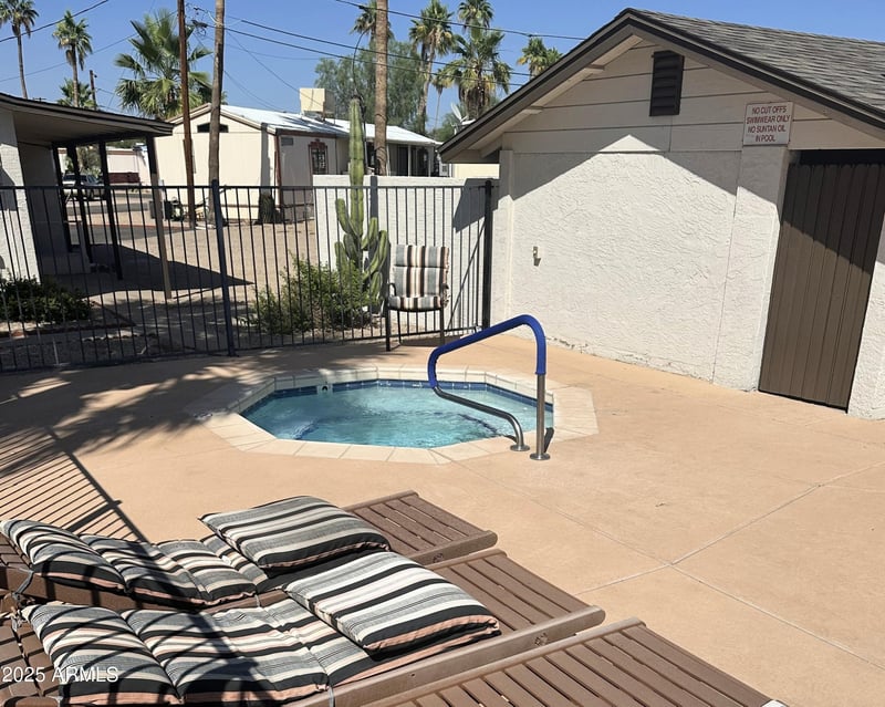16005 32nd St #53, Phoenix, AZ 85032