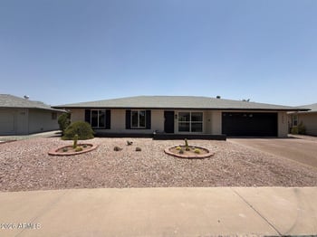 16005 Nicklaus Ln, Sun City, AZ 85351