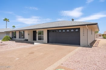 16005 N Nicklaus Ln, Sun City, AZ 85351