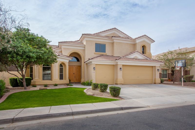 1601 E Indigo Dr, Chandler, AZ 85286