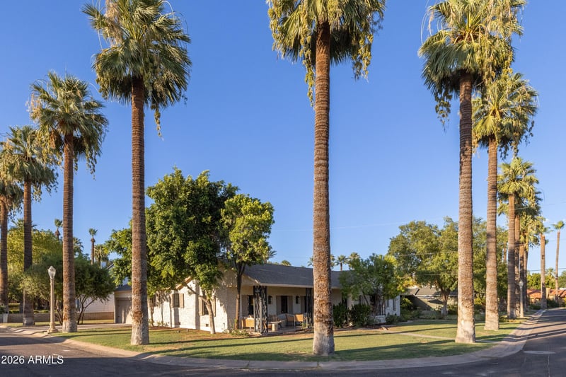 1601 Palmcroft Way SE, Phoenix, AZ 85007