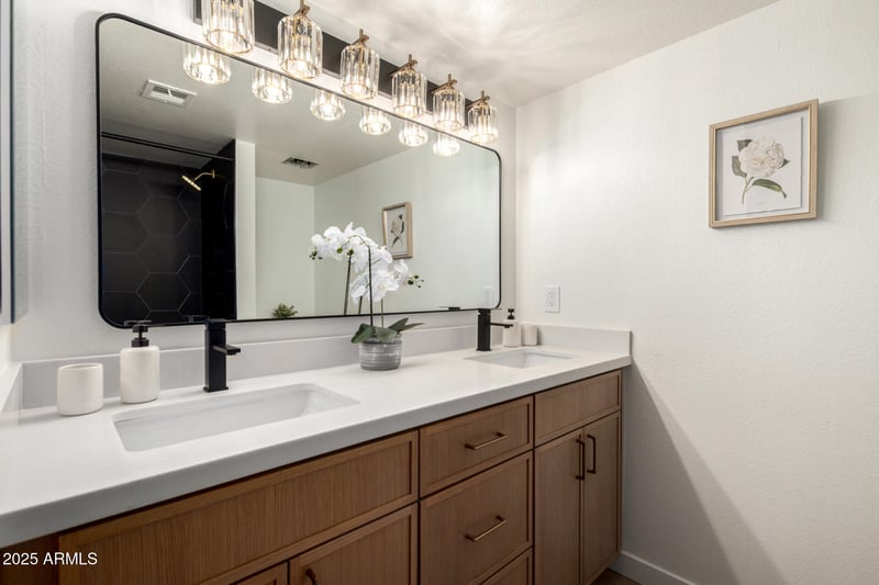 1601 Sunnyside Dr #170, Phoenix, AZ 85029