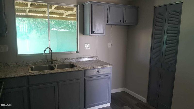 1601 W Beck Ln, Phoenix, AZ 85023