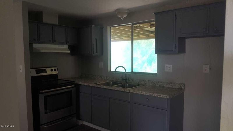 1601 W Beck Ln, Phoenix, AZ 85023
