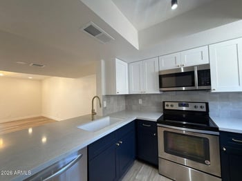 1601 Sunnyside Dr #121, Phoenix, AZ 85029