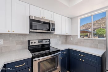 1601 Sunnyside Dr #121, Phoenix, AZ 85029