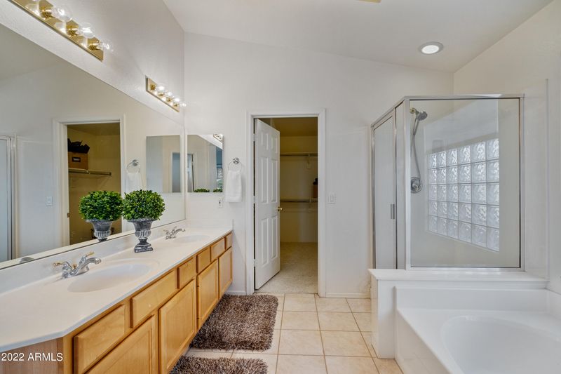16010 S 18th Ave, Phoenix, AZ 85045