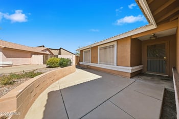 16011 35th Dr, Phoenix, AZ 85053