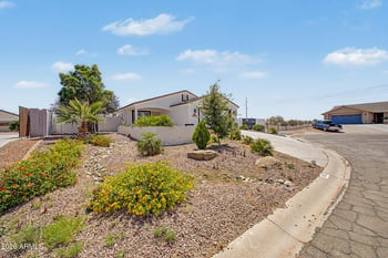 16013 Coral Rd, Arizona City, AZ 85123