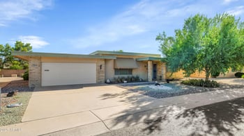 16017 Nicklaus Ln, Sun City, AZ 85351