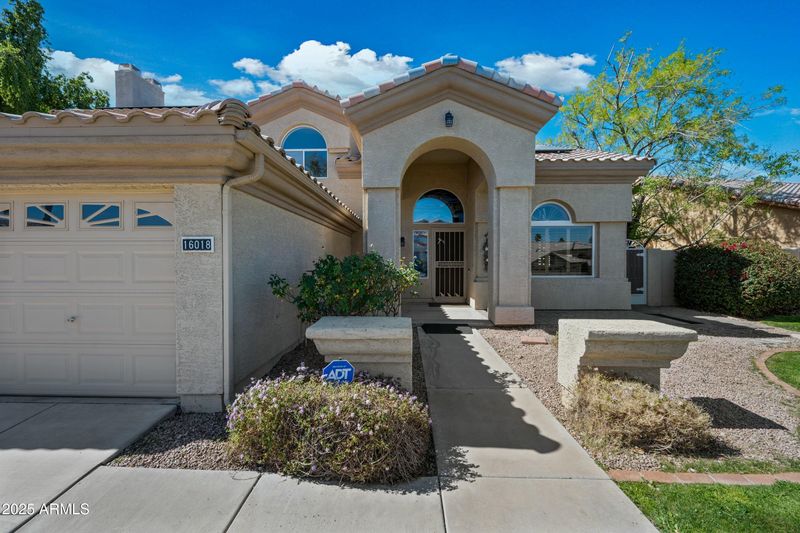 16018 N 17th Way, Phoenix, AZ 85022