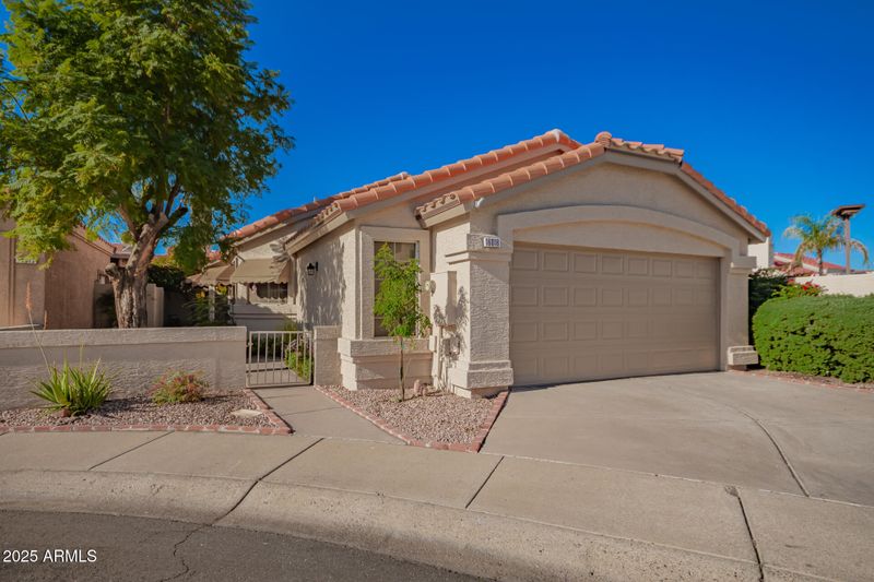 16018 N 3rd Dr, Phoenix, AZ 85023