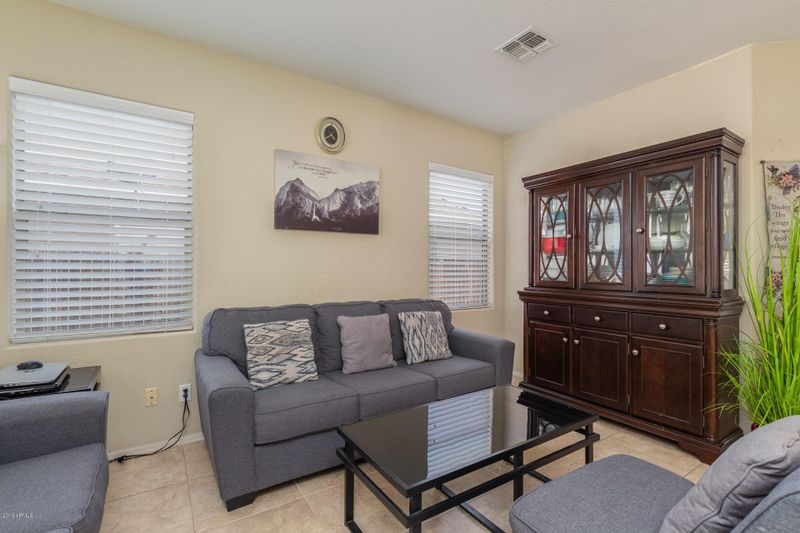 16018 N 74th Dr, Peoria, AZ 85382