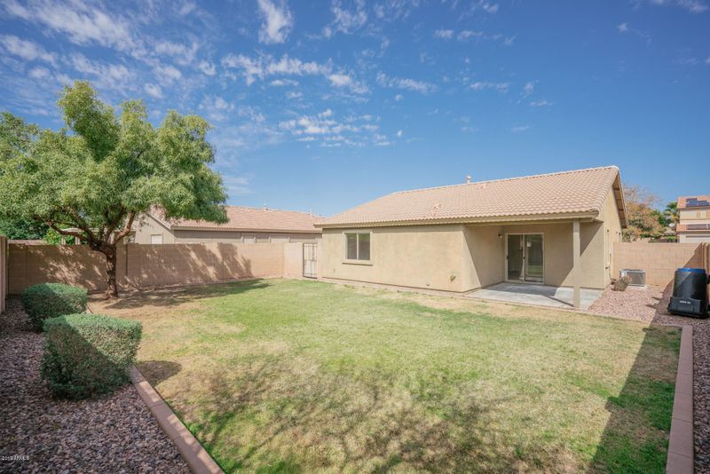 16019 W Winchcomb Dr, Surprise, AZ 85379