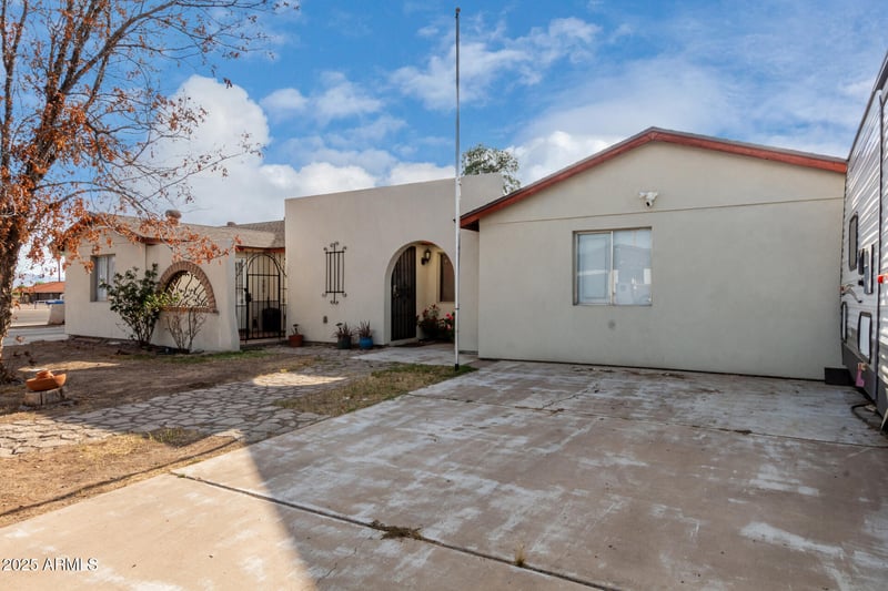 1602 73rd Ave, Phoenix, AZ 85035