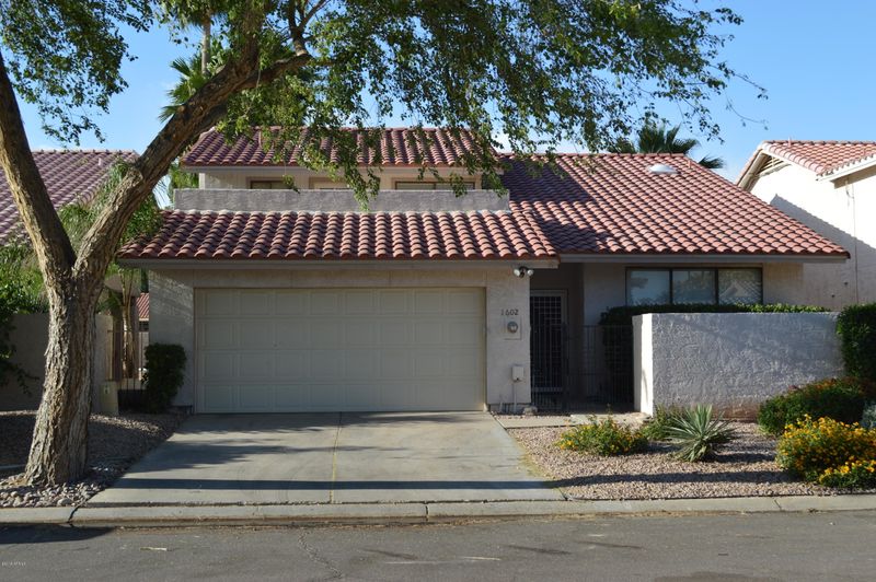 1602 E Candlestick Dr, Tempe, AZ 85283