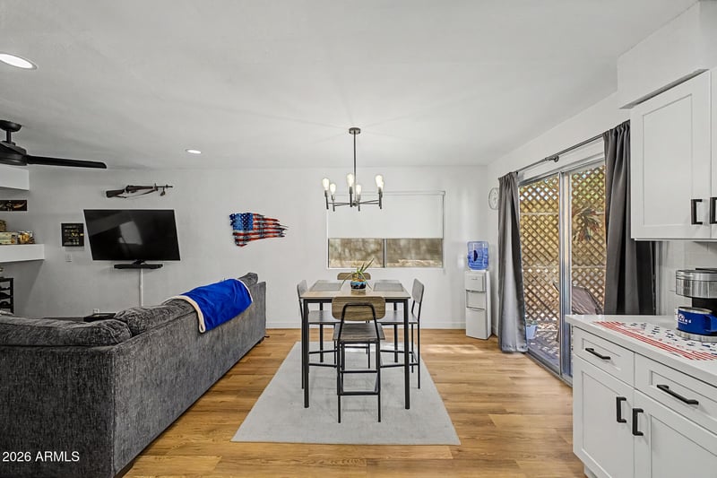 1602 Wagoner Rd, Phoenix, AZ 85022