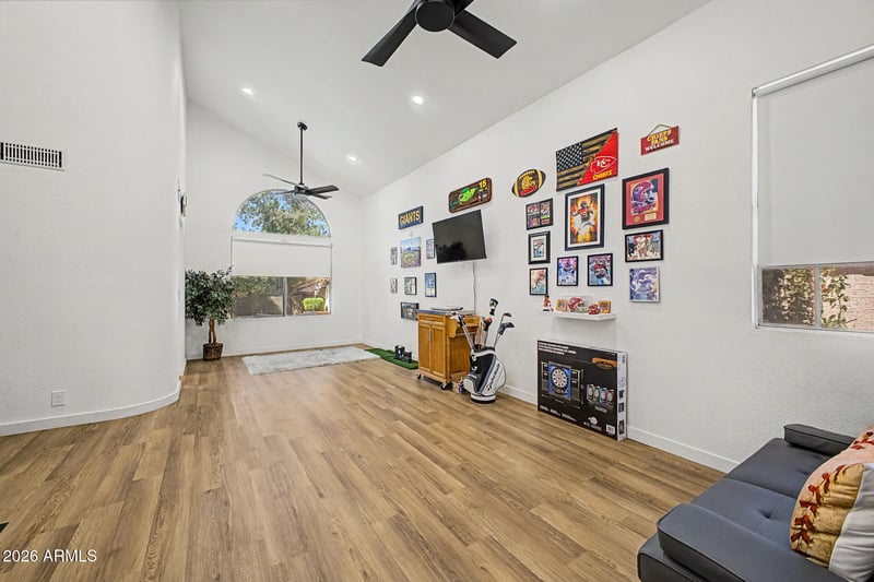 1602 Wagoner Rd, Phoenix, AZ 85022