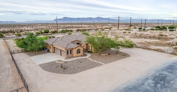 1602 Lobo St, San Tan Valley, AZ 85140