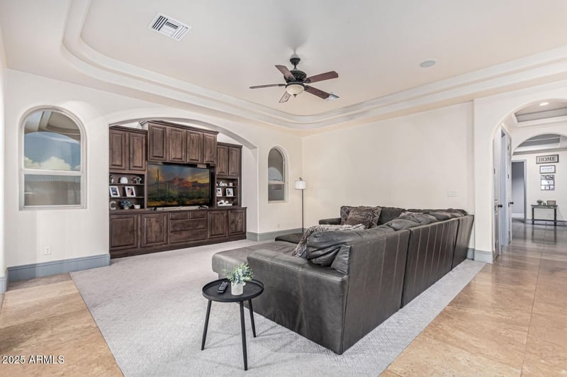 1602 Lobo St, San Tan Valley, AZ 85140