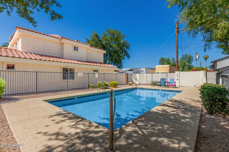 16021 30th St #110, Phoenix, AZ 85032