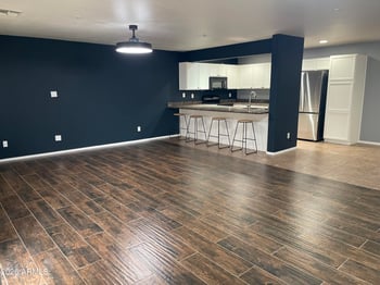 16021 30th St #123, Phoenix, AZ 85032