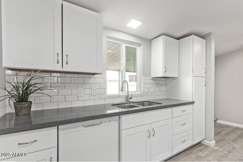 16021 70th Ave, Peoria, AZ 85382