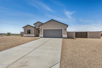 16022 Naviska Rd, Arizona City, AZ 85123