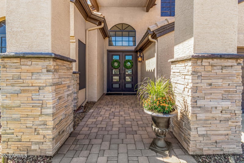 16024 7th Dr, Phoenix, AZ 85045