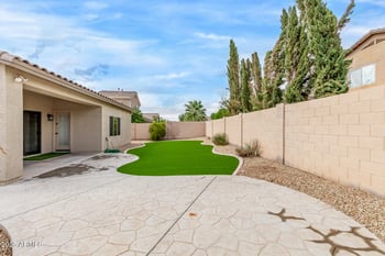 16024 Gelding Dr, Surprise, AZ 85379