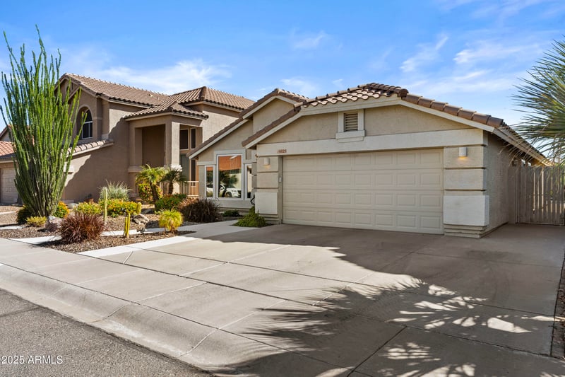 16025 10th Pl, Phoenix, AZ 85048