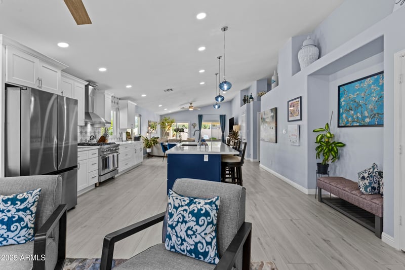 16025 10th Pl, Phoenix, AZ 85048