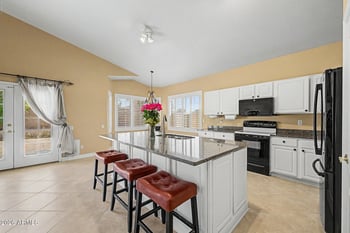 16025 7th Dr, Phoenix, AZ 85023