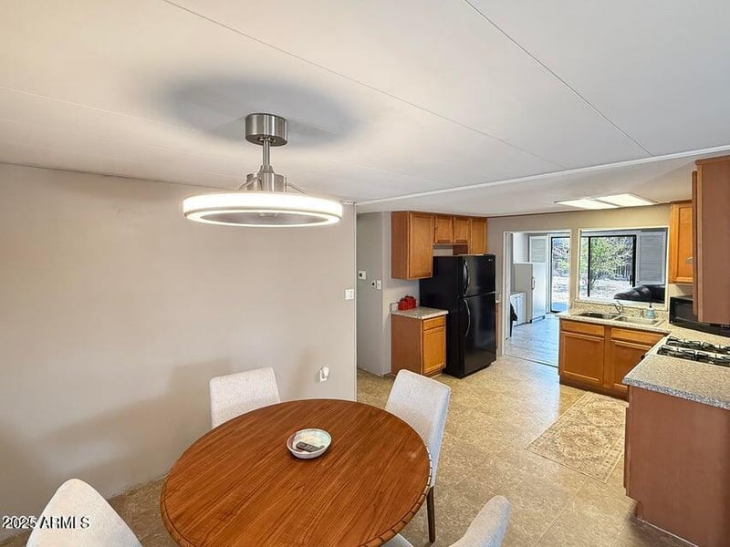 16027 67th Dr, Peoria, AZ 85382